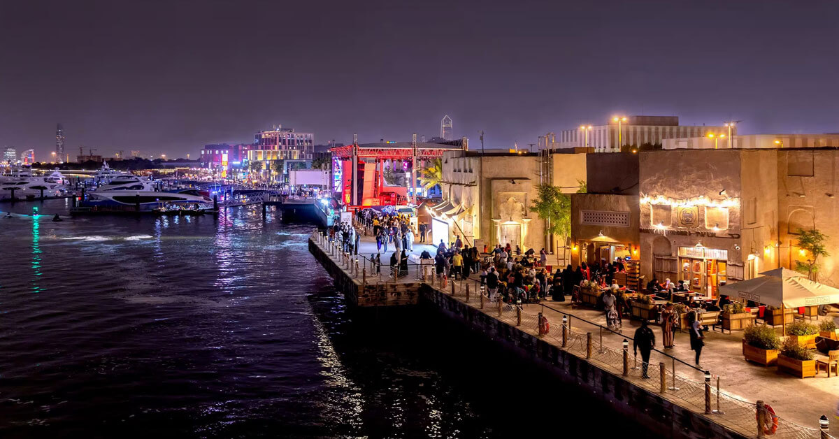 Al Seef is a leisure district on Dubai Creek that blends old and new, heritage and modernity, culture and commerce