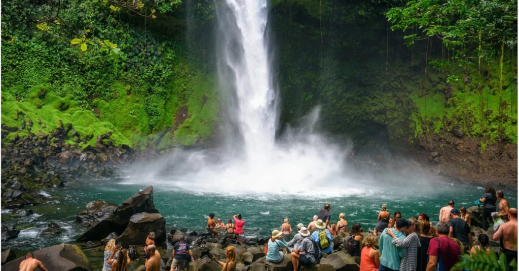 Arenal and La Fortuna Region in Costa Rica visaboards