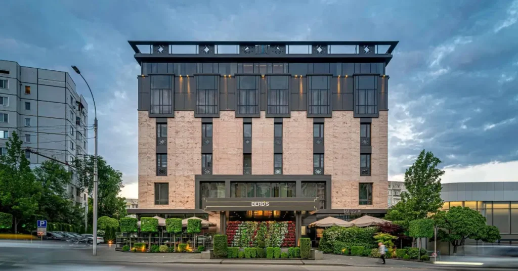 BERDS Hotel Chişinău – MGallery Collection (Chişinău – Stylish Luxury) visaboards