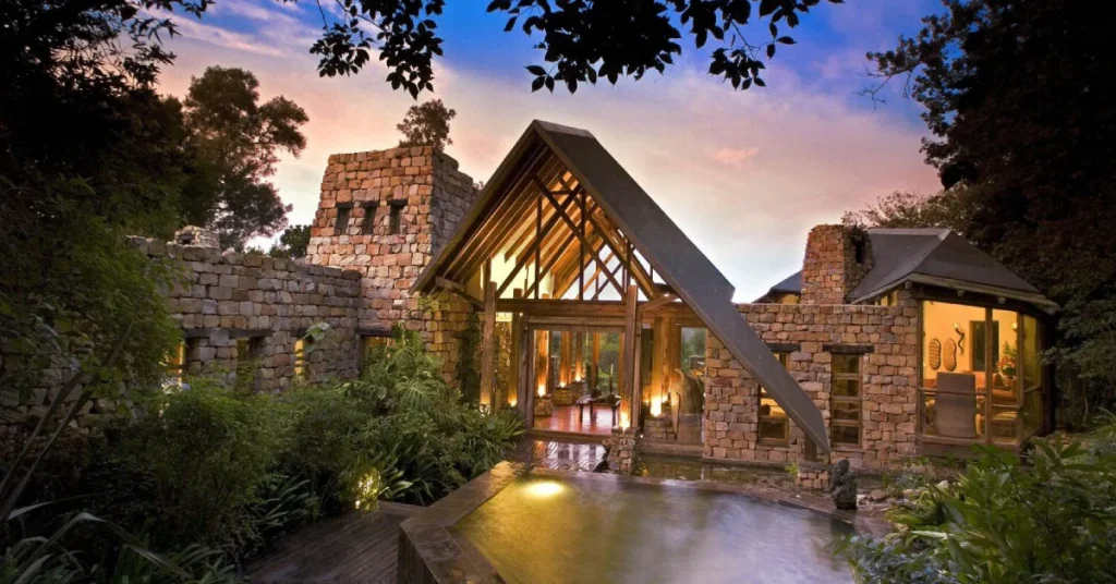 Boomhuis Hotel – Paramaribo visaboards