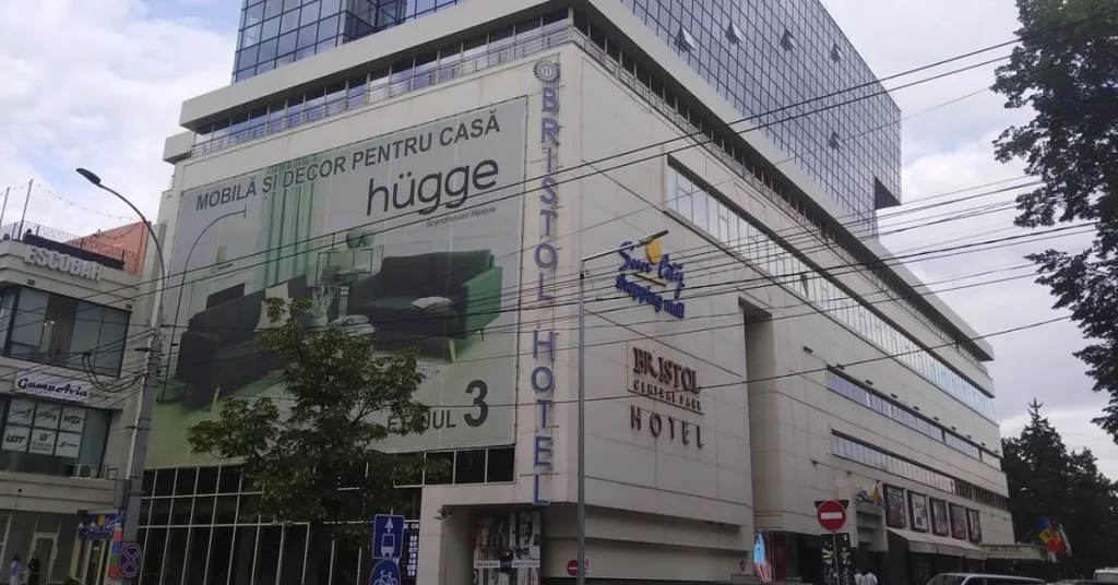 Bristol Central Park Hotel (Chişinău – Upper Mid Range) visaboards