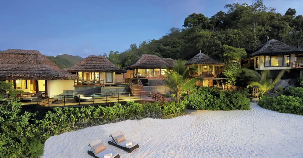 Constance Lemuria – Praslin visaboartds