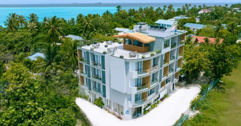 Dhigurah in Maldives visaboards