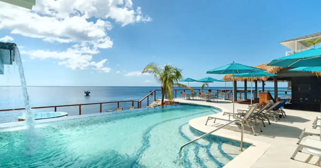 Fort Young Hotel (Roseau, Capital) visaboards