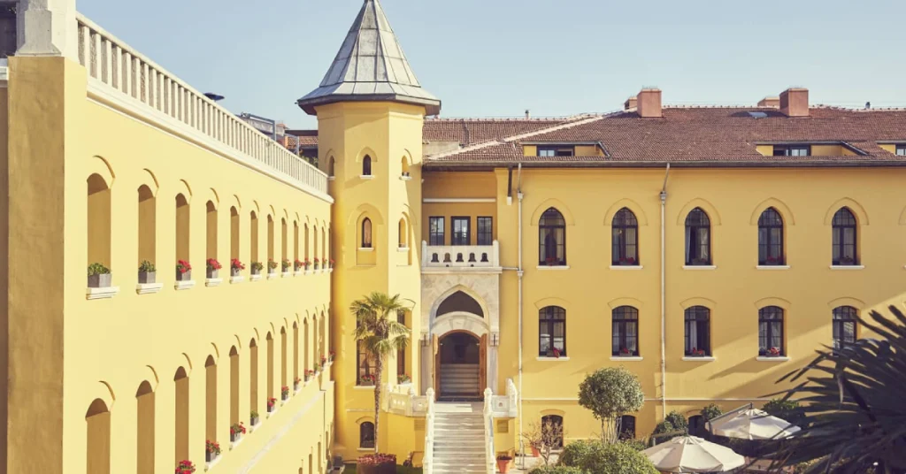 Four Seasons Hotel Istanbul at Sultanahmet – Istanbul visaboards