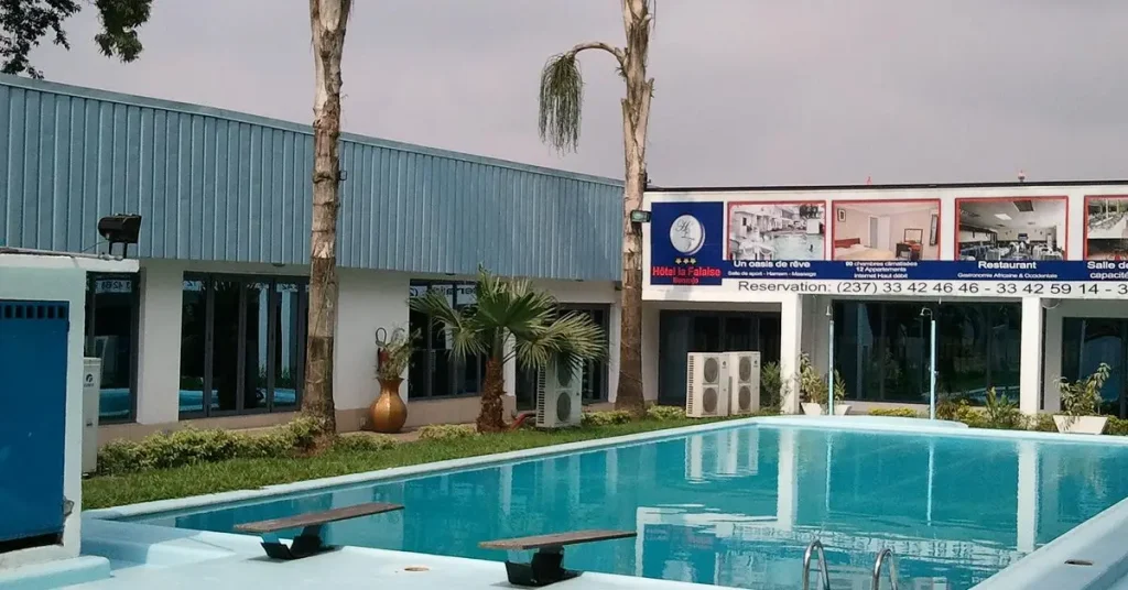 Hotel La Falaise Bonapriso, Douala visaboards
