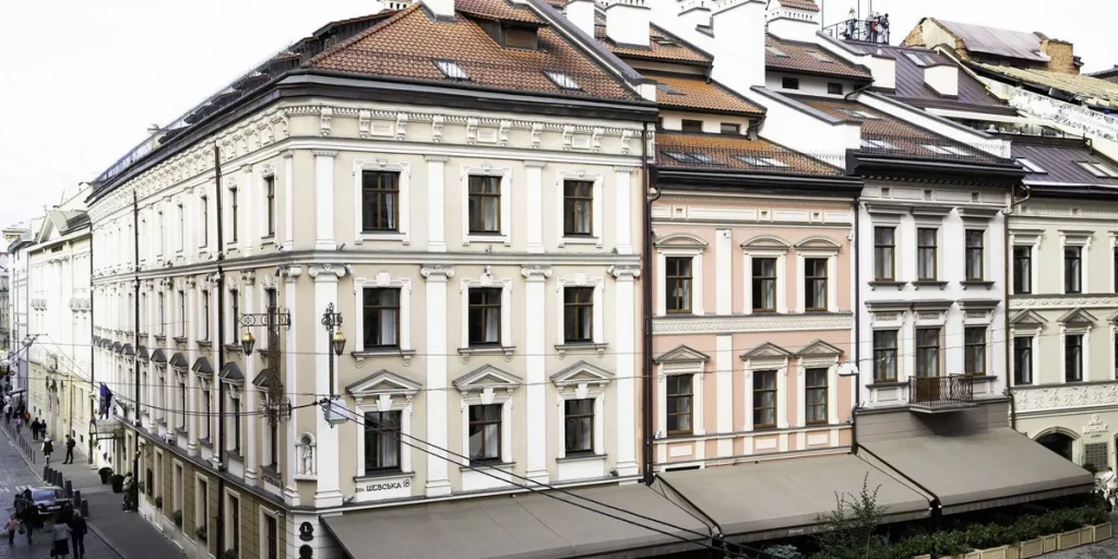 Hotel Leopolis – Lviv visaboards