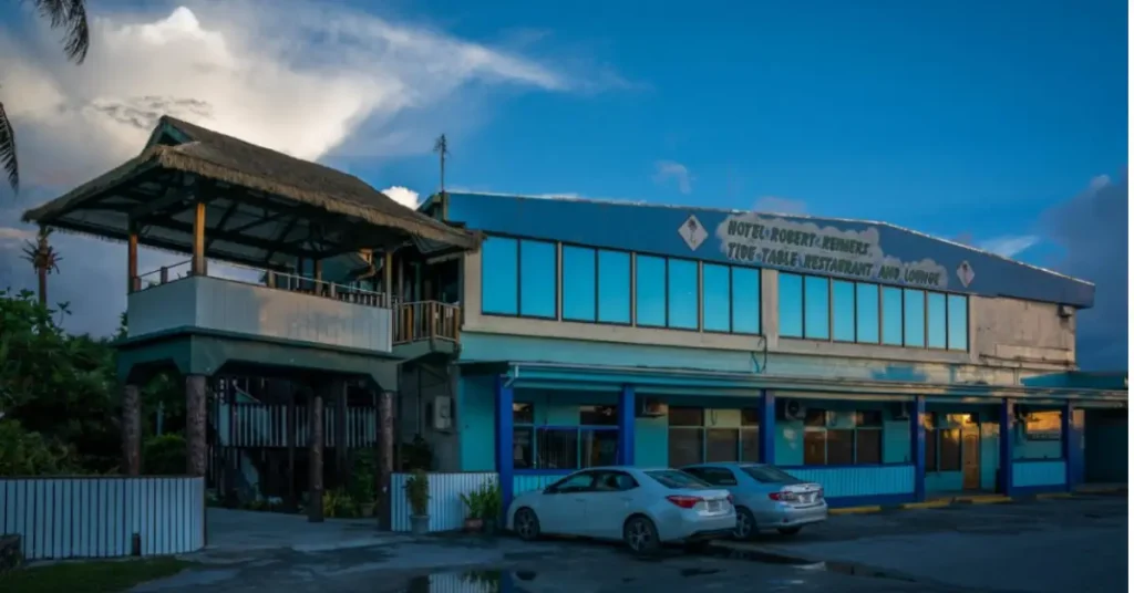 Hotel Robert Reimers (Majuro – Beach City Fringe) visaboards