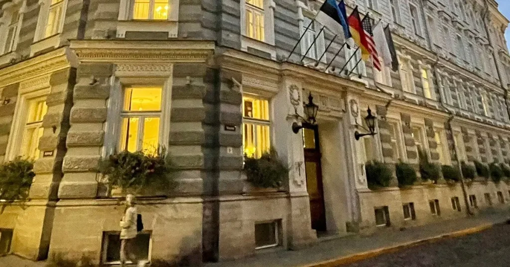 Hotel Telegraaf (Tallinn Old Town) visaboards