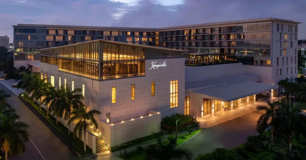 Kempinski Hotel Gold Coast City (Downtown Accra Airport Area) visaboards