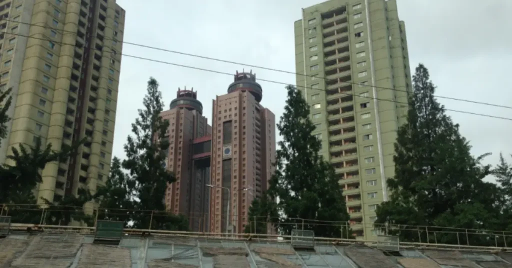 Koryo Hotel (Pyongyang – Central District) visaboards
