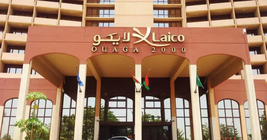 Lancaster Ouaga 2000, Ouagadougou visaboards