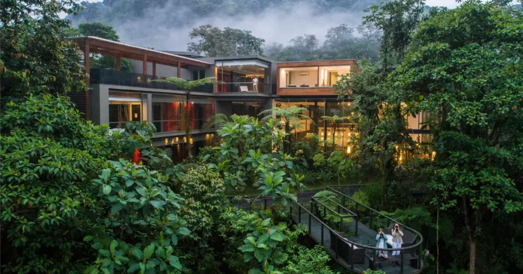 Mashpi Lodge (Cloud Forest Andes Region) ecuador visaboards