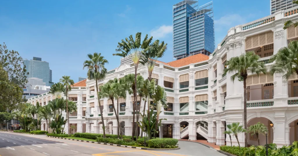 Raffles Hotel Singapore – City Hall visaboards