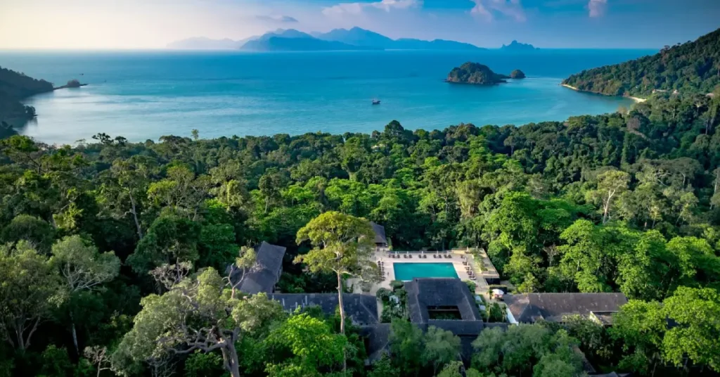 Regional Lodge or Island Value Stay (Smaller Towns Rainforest Regions) malaysia visaboards