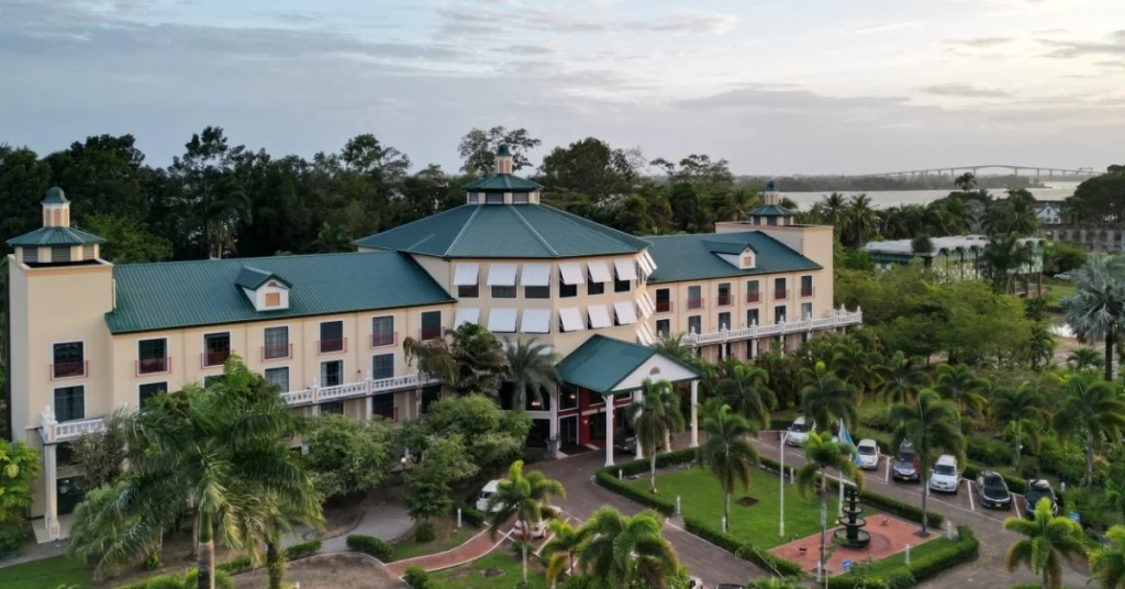 Royal Torarica Hotel – Paramaribo visaboards