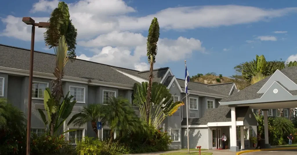 Smaller Boutique Guest House Style Hotels (Various Regions) hondraus visaboards