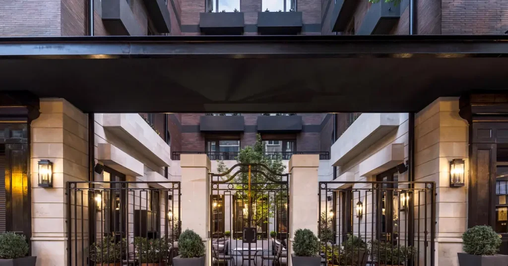 The Singular Santiago (Santiago City Centre) visaboards