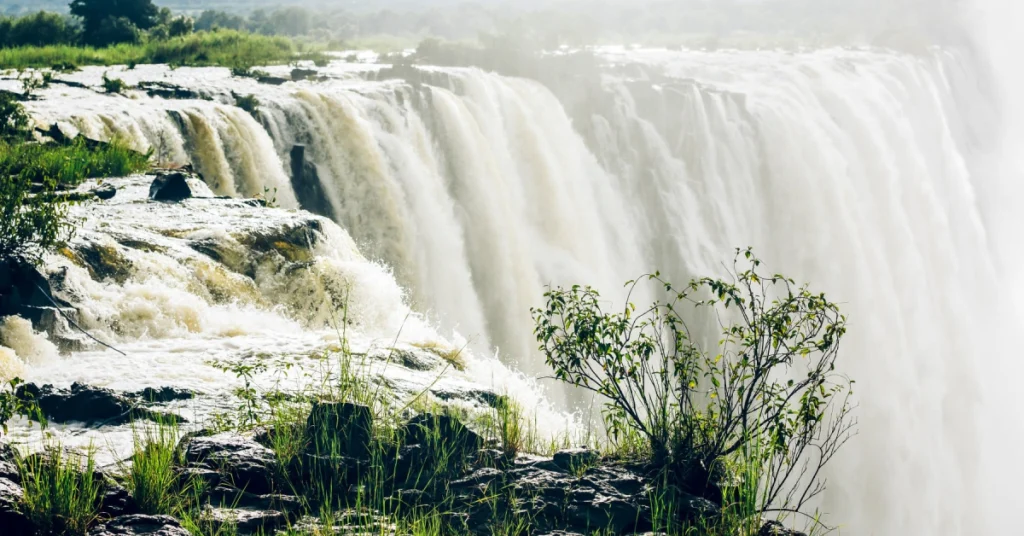 Victoria Falls (Mosi oa Tunya) in Zambia visaboards