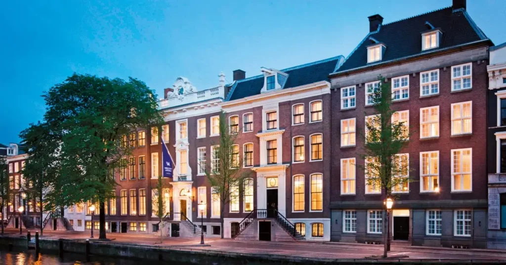 Waldorf Astoria Amsterdam (Amsterdam – Herengracht Canal) visaboards