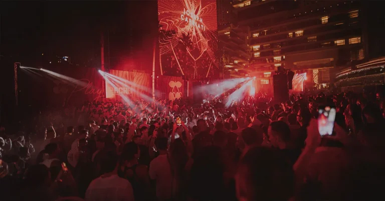 solomun pacha icons in dubai event visaboards